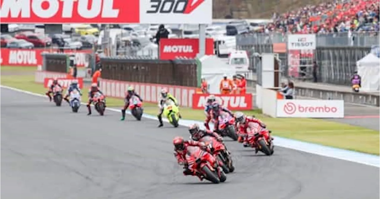 MotoGP, gli orari delle repliche del GP Giappone 2024: come rivedere la gara di Motegi