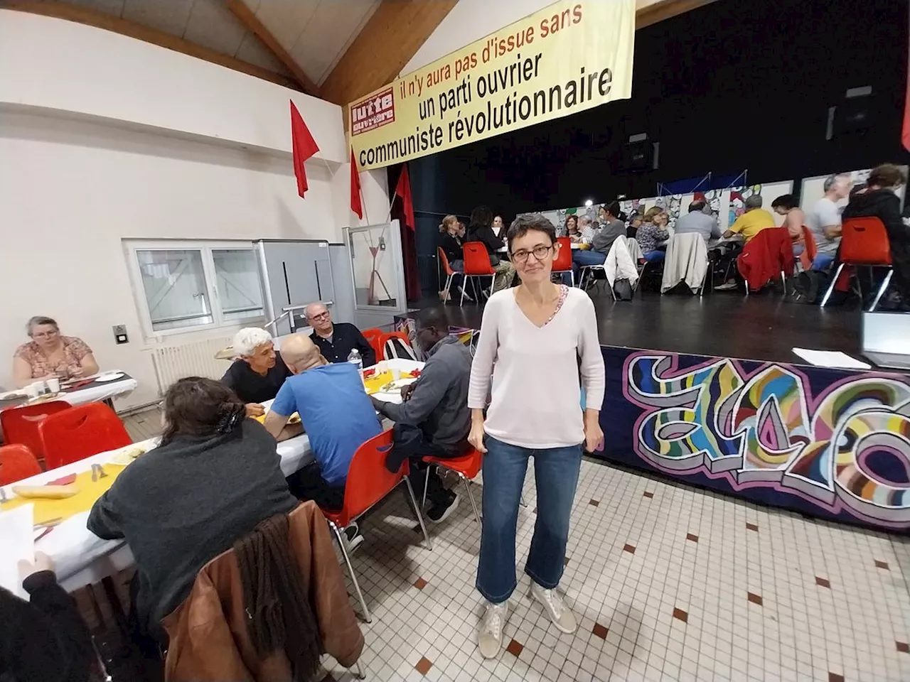 Nathalie Arthaud en Gironde : « La taxation des plus riches par le gouvernement ? C’est de la rigolade »