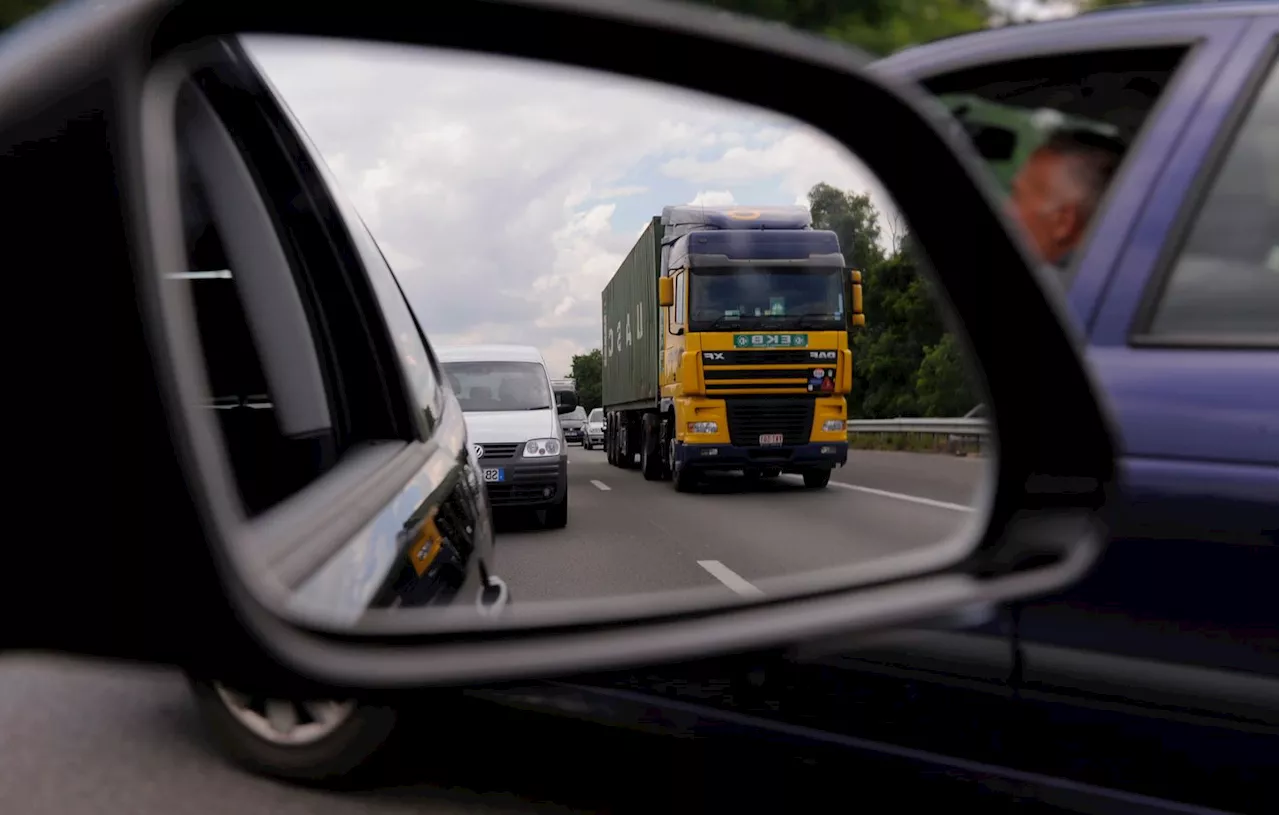 Mais pourquoi des dizaines de camions et d’agriculteurs bloquent les routes d’Alsace ?