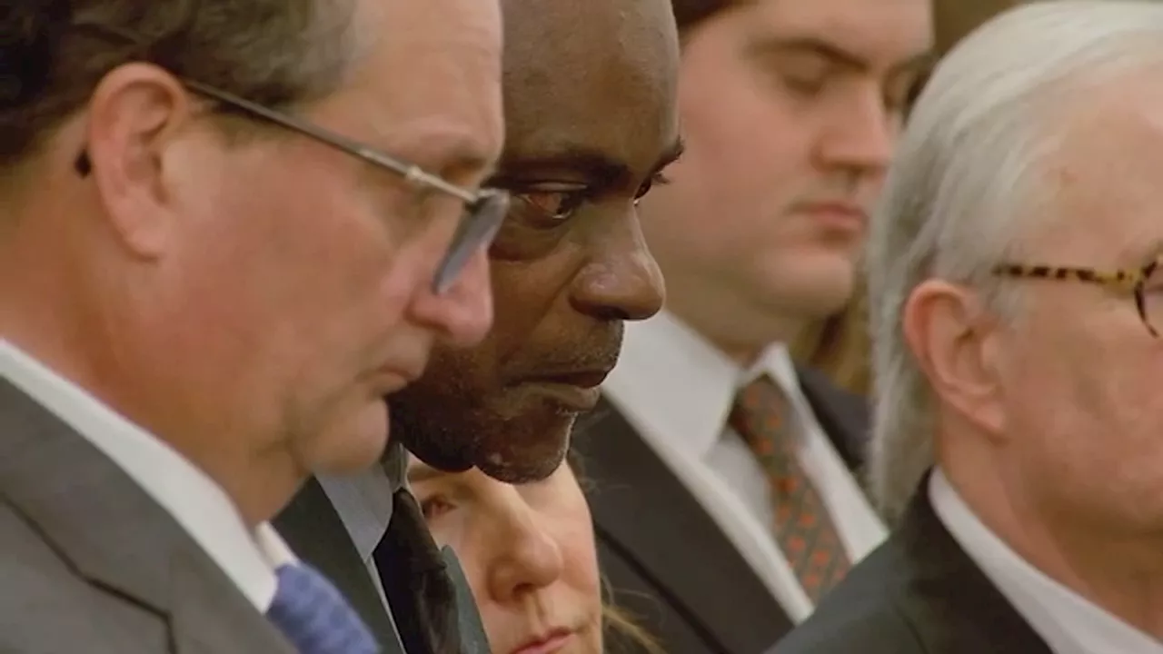 Jury deliberates punishment for convicted murderer and former HPD officer Gerald Goines