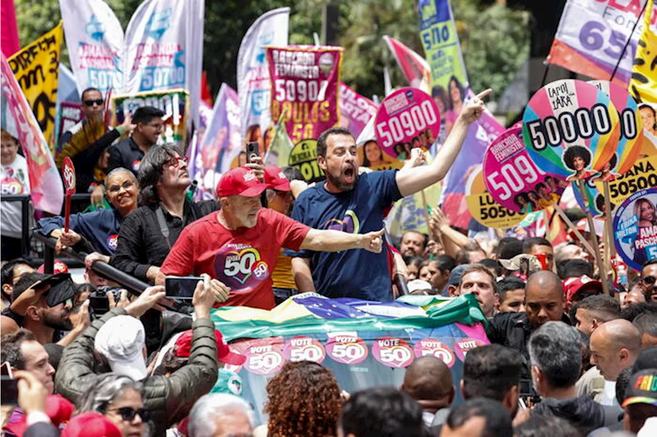 Lula brinda a Rio, e si prepara a lottare per San Paolo