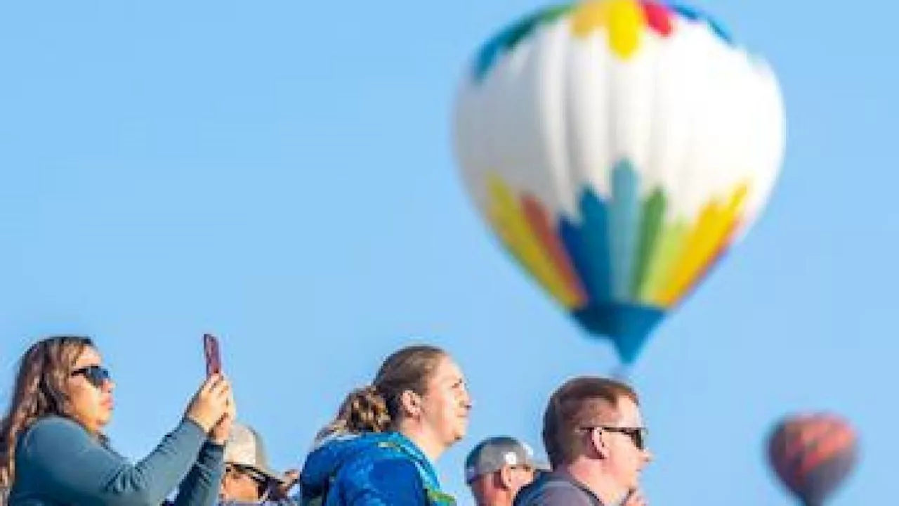 Up, up and away: Hot air balloon festival kicks off in New Mexico