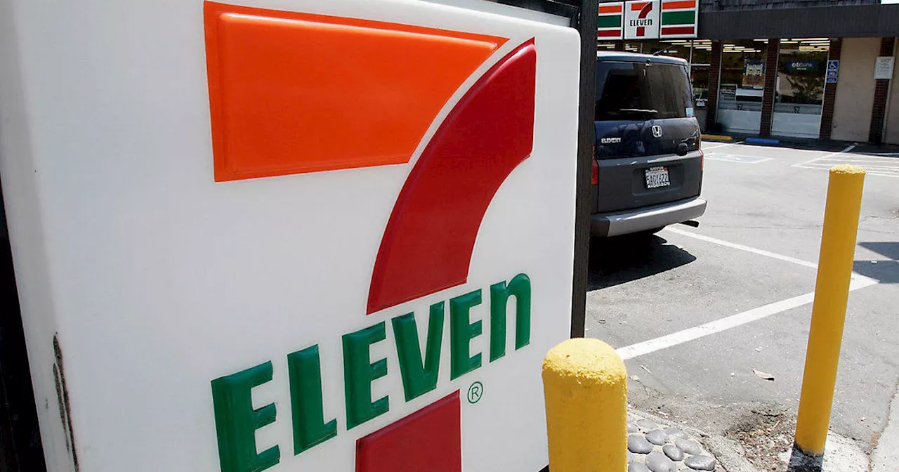 Clerk attacked by mob during robbery at 7-Eleven in Anaheim, police say