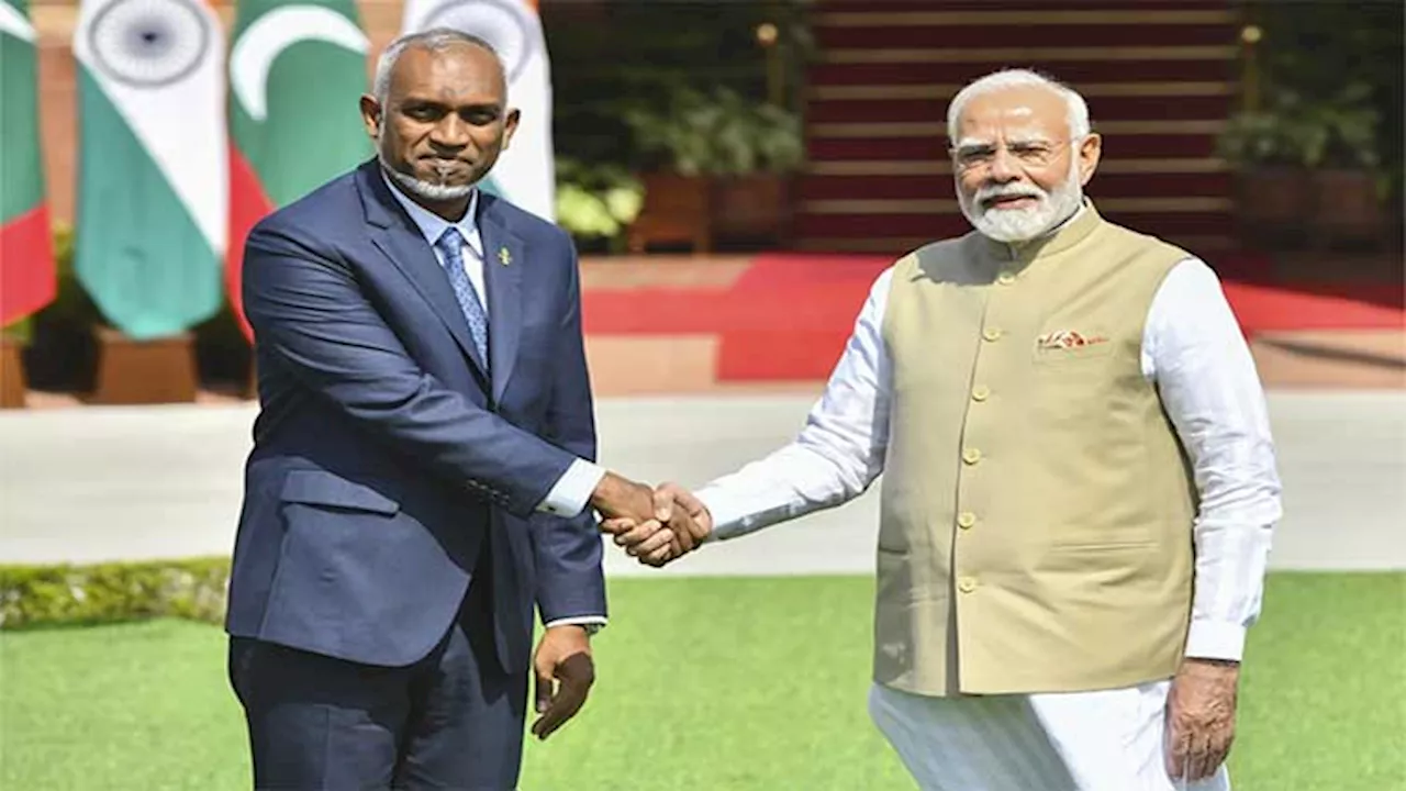 India offers financial support to Maldives after talks to repair ties