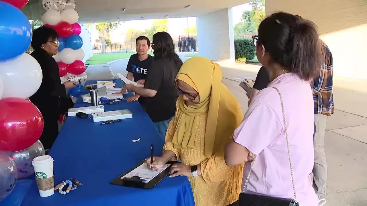 North Texas counties help voters register before the deadline News