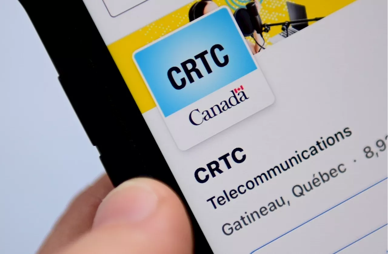 CRTC calls on Big 3 telecoms to lower international roaming fees