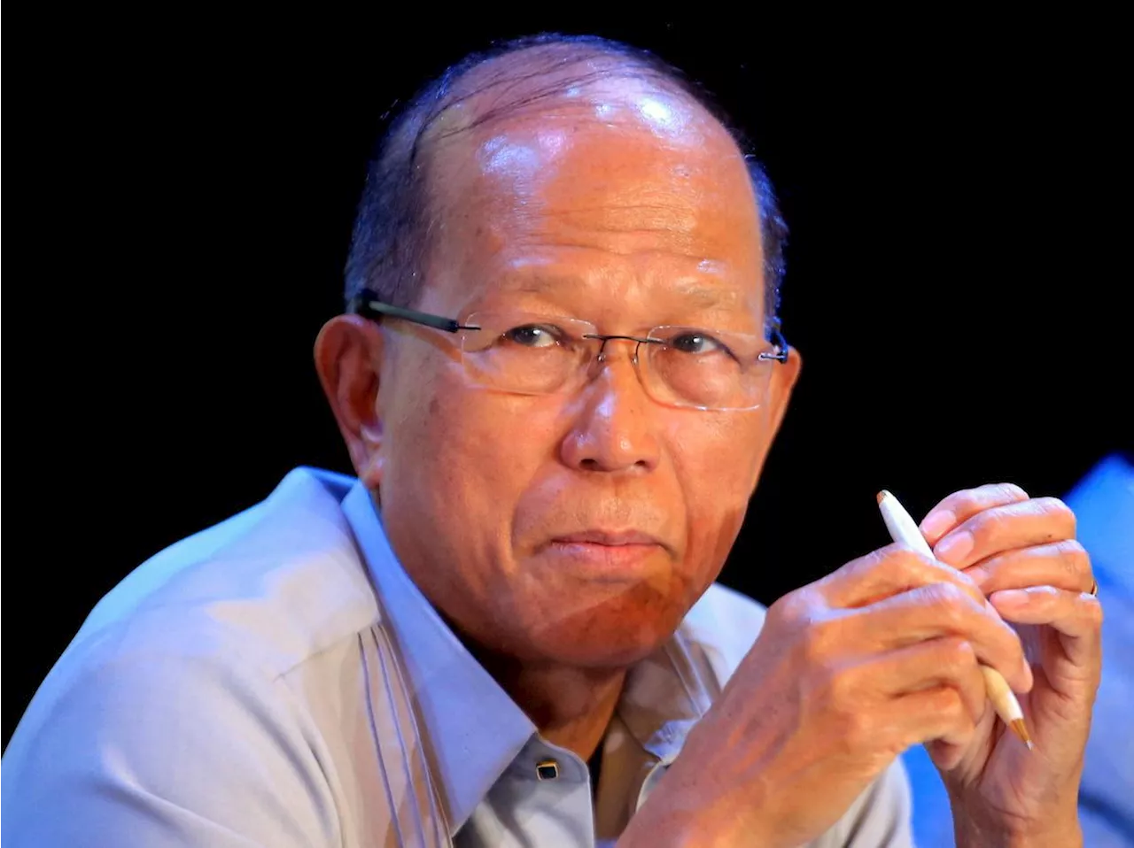Duterte cabinet officials Lorenzana, Lambino file COCs for senator