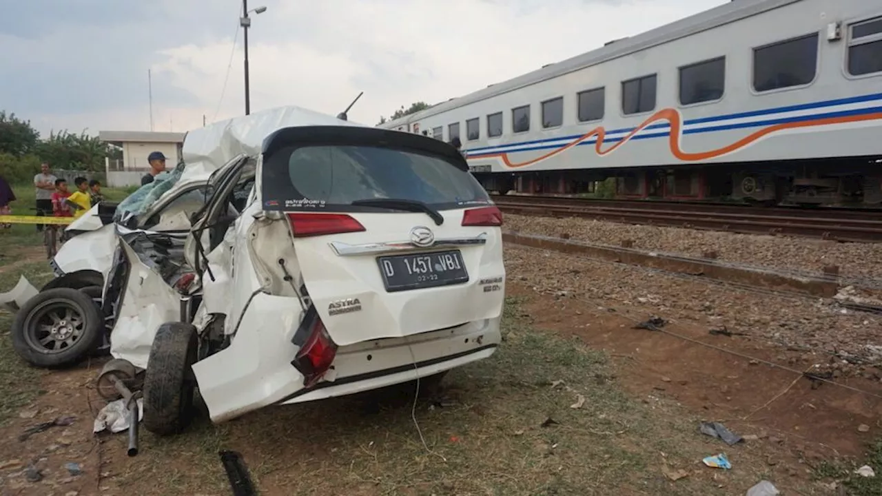 Sembilan Kecelakaan KA dalam Sebulan, Libatkan Banyak Truk Tak Berizin