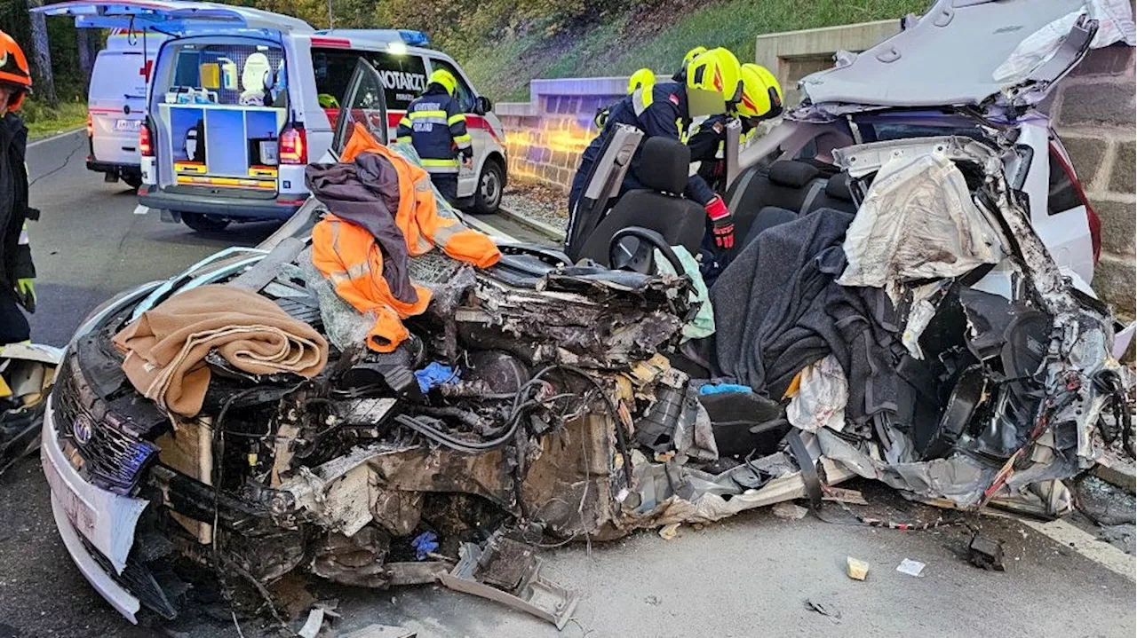  Heftiger Frontal-Crash mit Lkw – 17-Jähriger im Koma