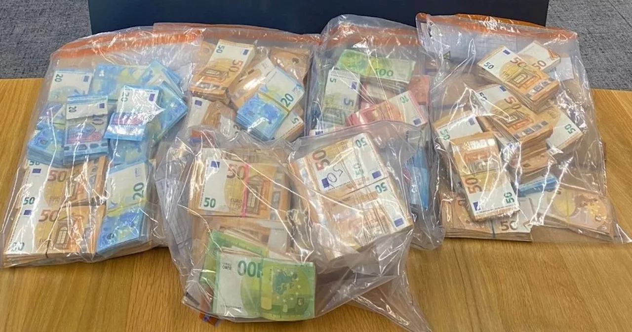 Three Arrested Following €390,650 Cash Seizure in Dublin and Portlaoise