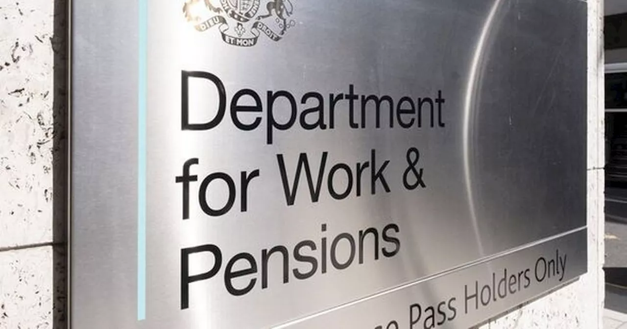 DWP handing out £812 payments to households on these benefits this winter