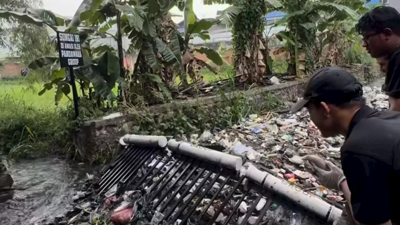 Pandawara Group Nyaris Hanyut Terbawa Sampah Gara-Gara Trash Barrier Jebol