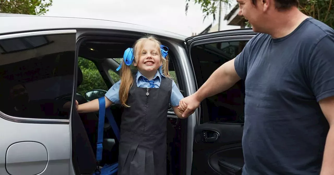 Warning as parents risk £100 fine when dropping kids to school