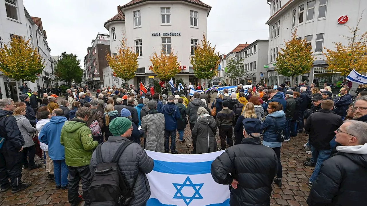 Niedersachsen & Bremen: Gedenken zum Jahrestag des Angriffs der Hamas auf Israel