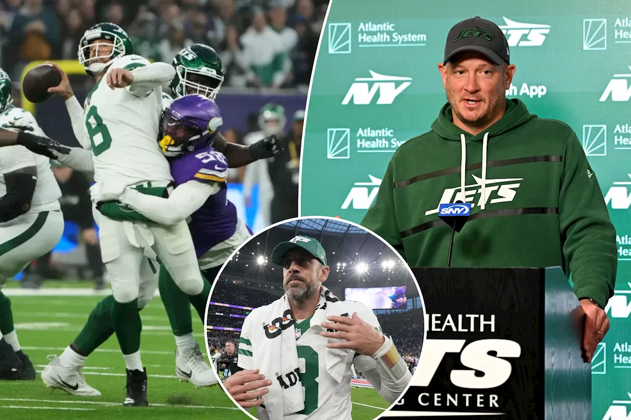 Aaron Rodgers deserves more blame for broken Jets offense