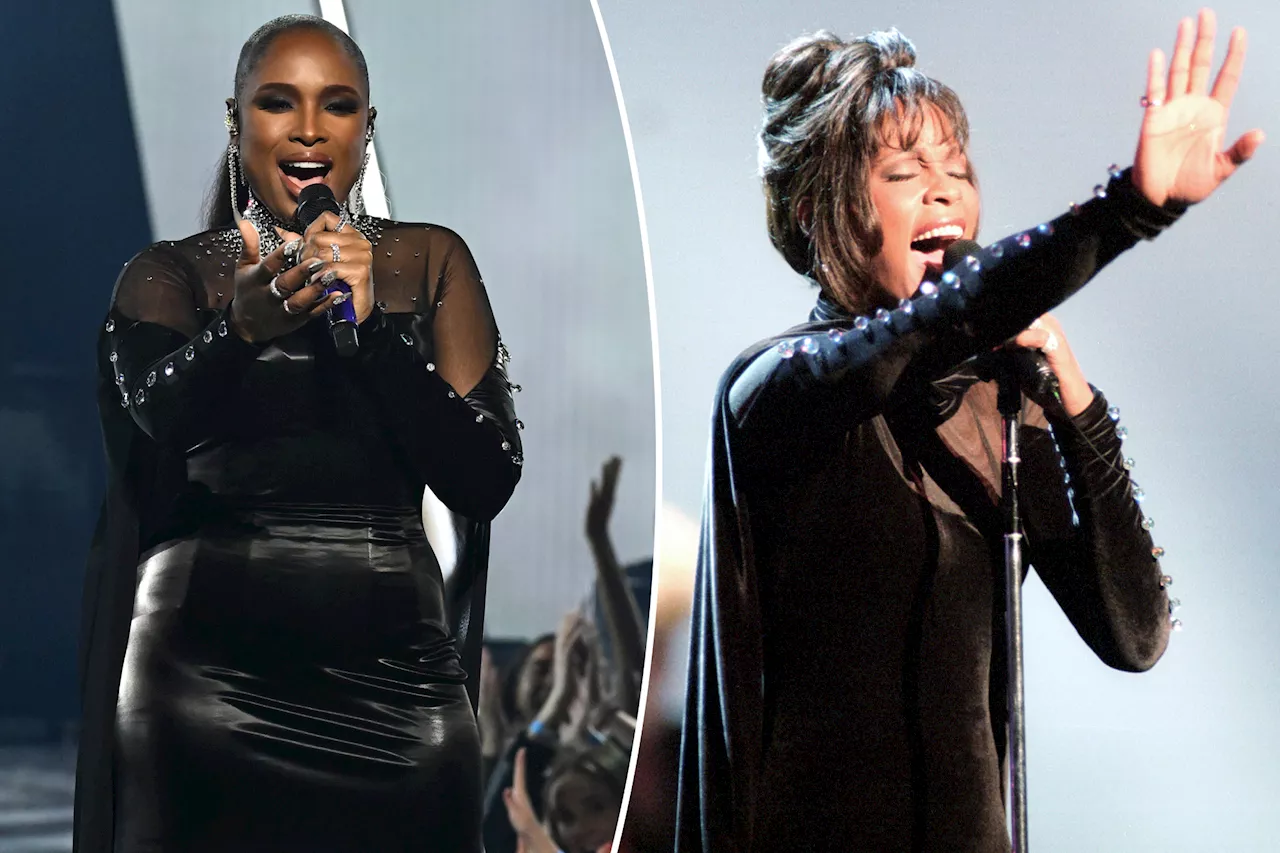 Jennifer Hudson re-creates Whitney Houston's 1994 American Music Awards look for powerful tribute performance