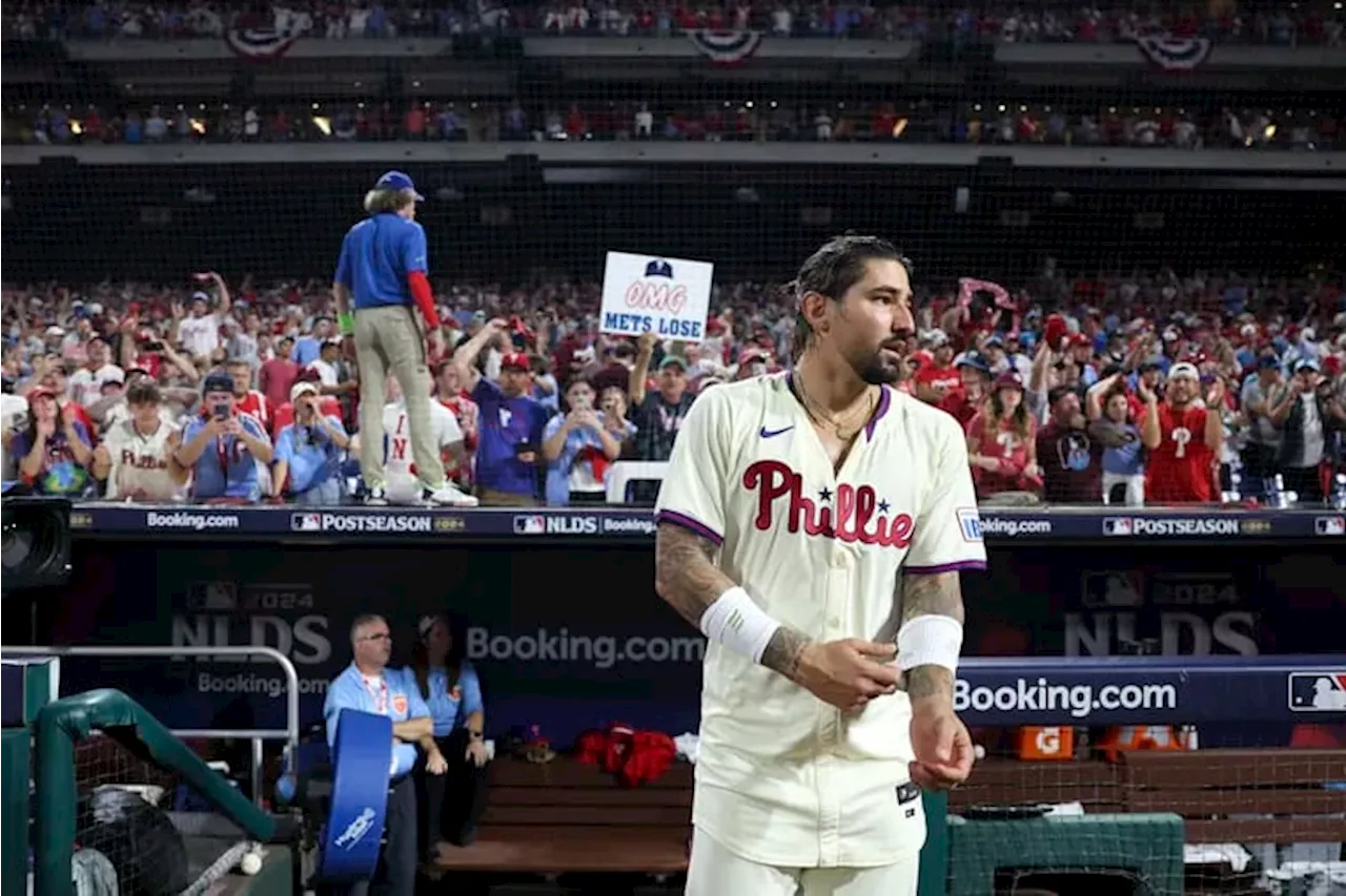 Fathers at Citizens Bank Park share a magical Red October moment with their children — just like Nick Castellanos