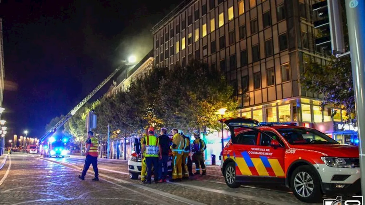 Plus d'un mois après l'incendie, la Fnac de Liège a rouvert ses portes