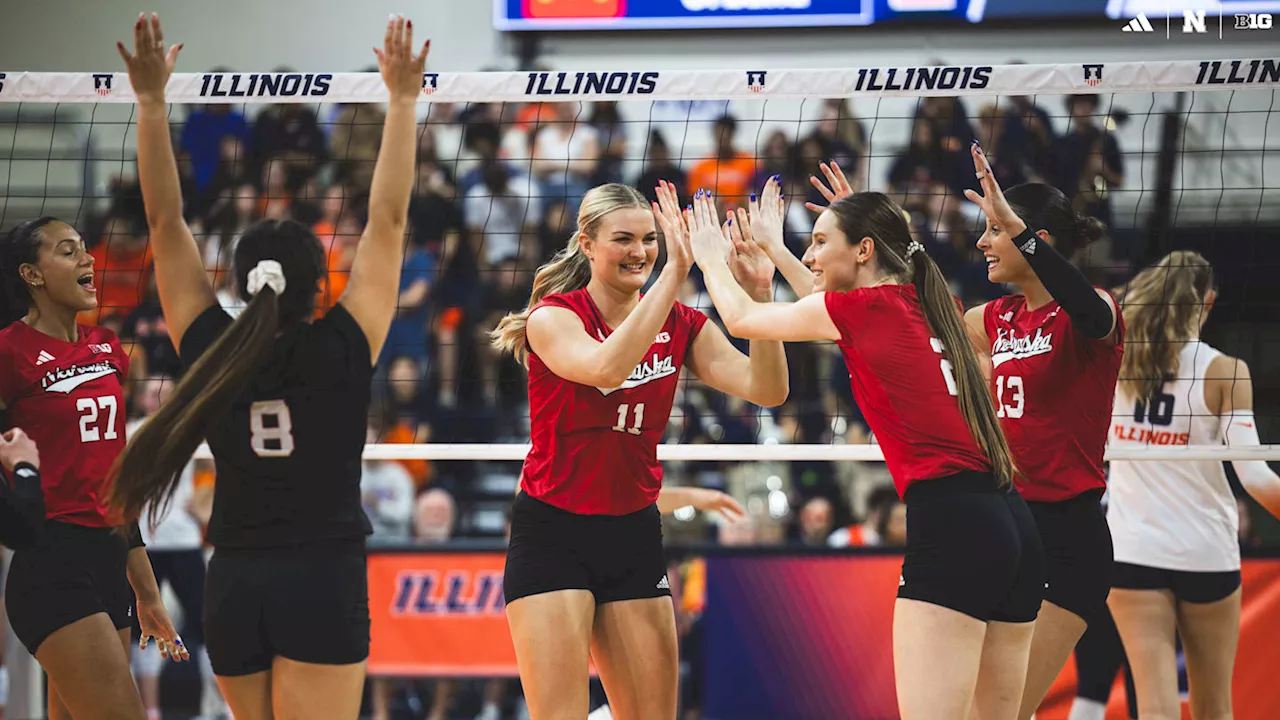 Nebraska Volleyball Remains Second in Latest AVCA Poll