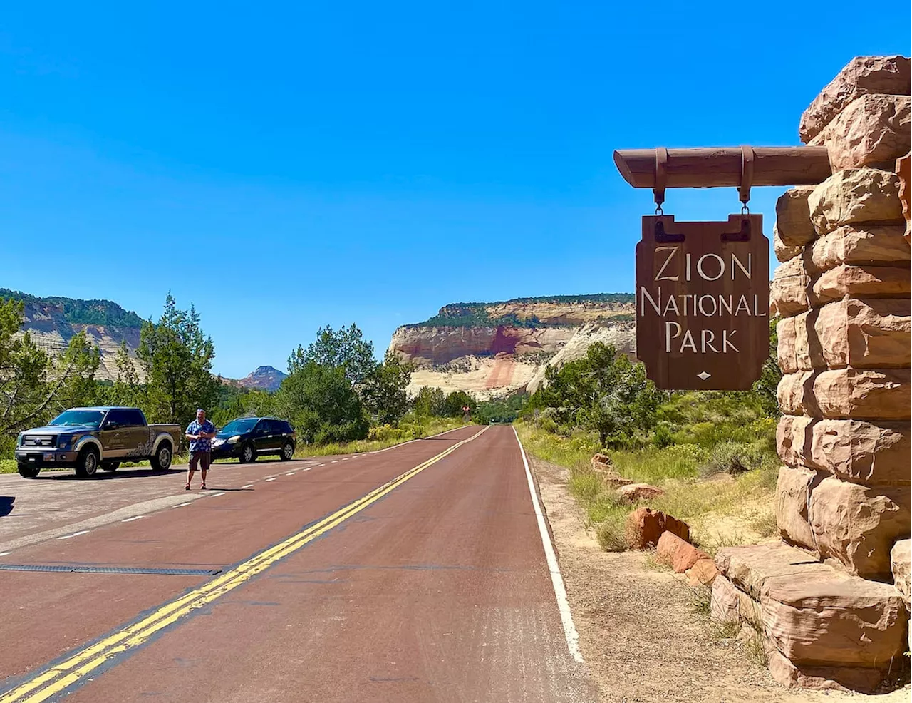 Man dies after falling 200 feet while canyoneering in Zion National Park