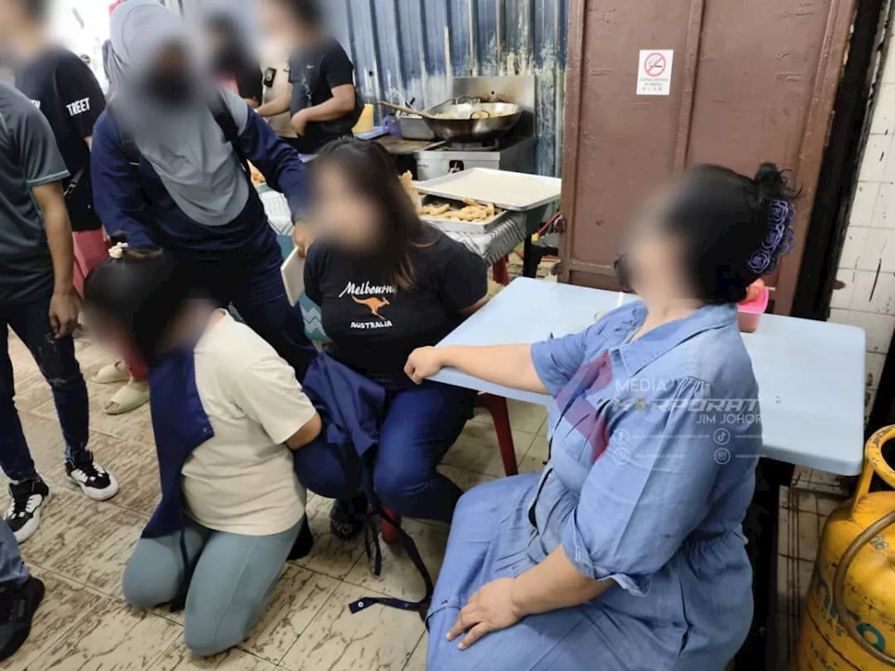 Johor Immigration Dept arrests 30 in illegal worker raid at Taman Century restaurant