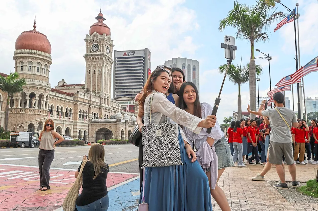 Malaysia among top Golden Week holiday destinations for Chinese tourists, Alipay spending data shows