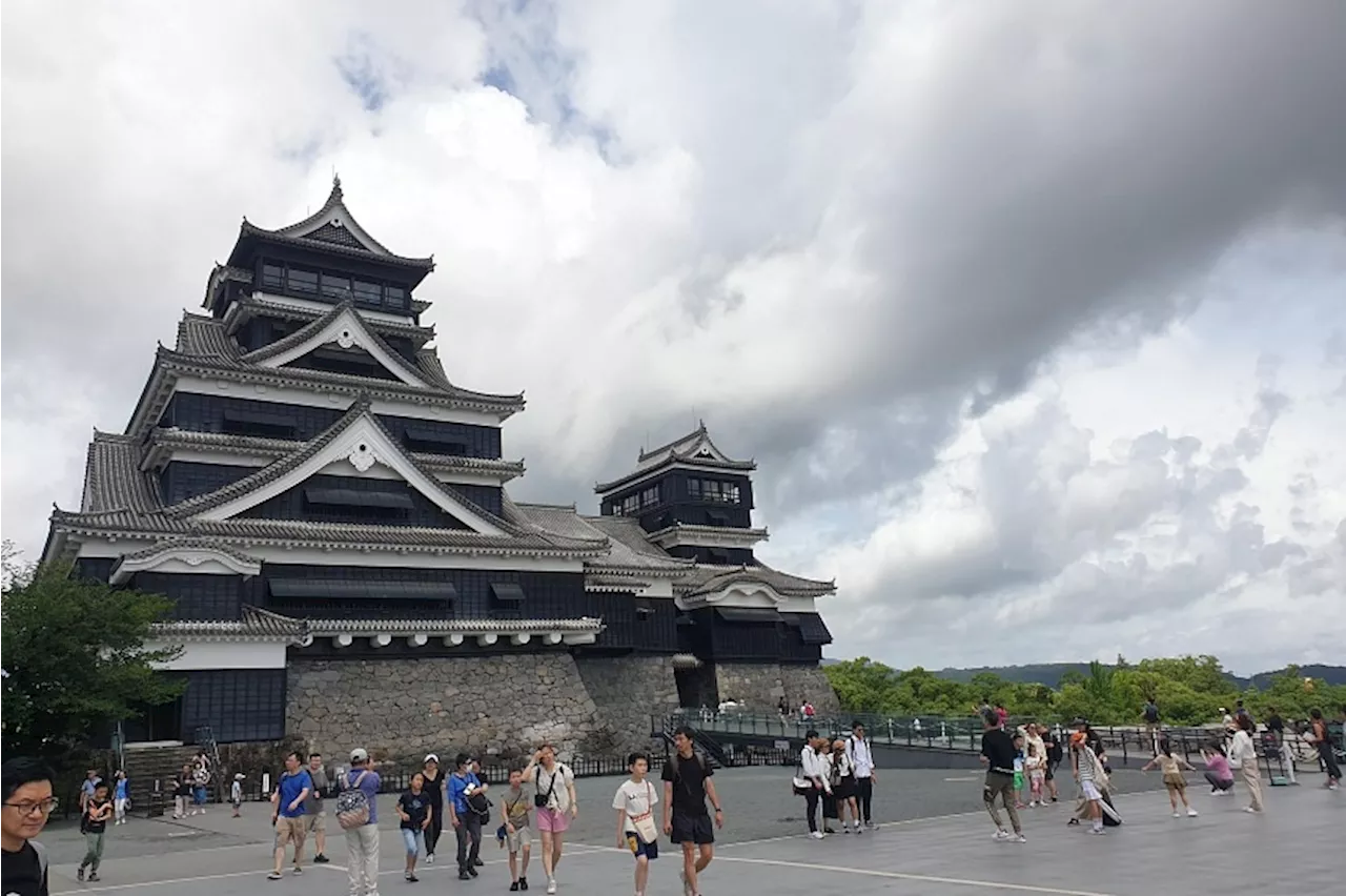 Qing Dynasty history in Shimonoseki and a red-light-district jaunt in Fukuoka