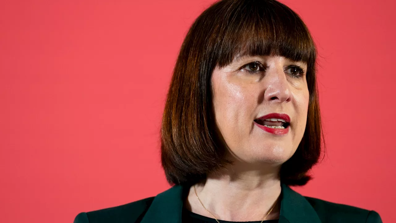 Chancellor Rachel Reeves ‘to ABANDON’ controversial pension tax raid in relief for hardworking teachers & n...