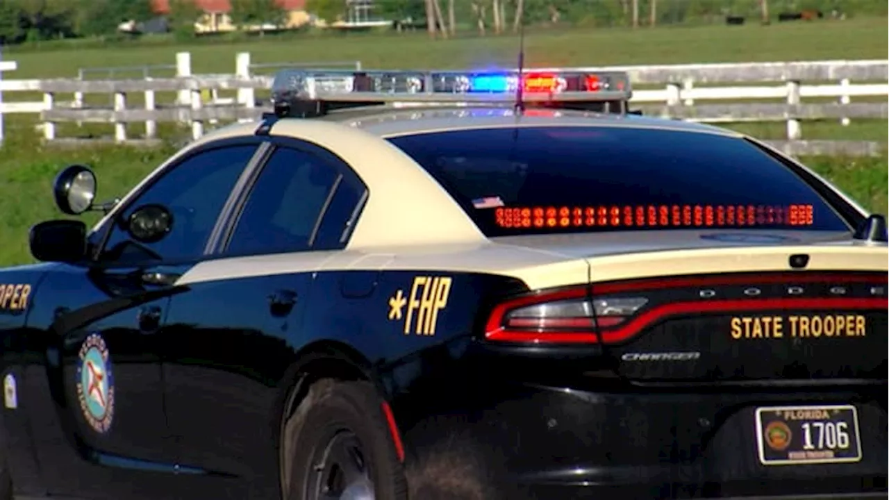 Man driving golf cart killed after being struck crossing road in Putnam County