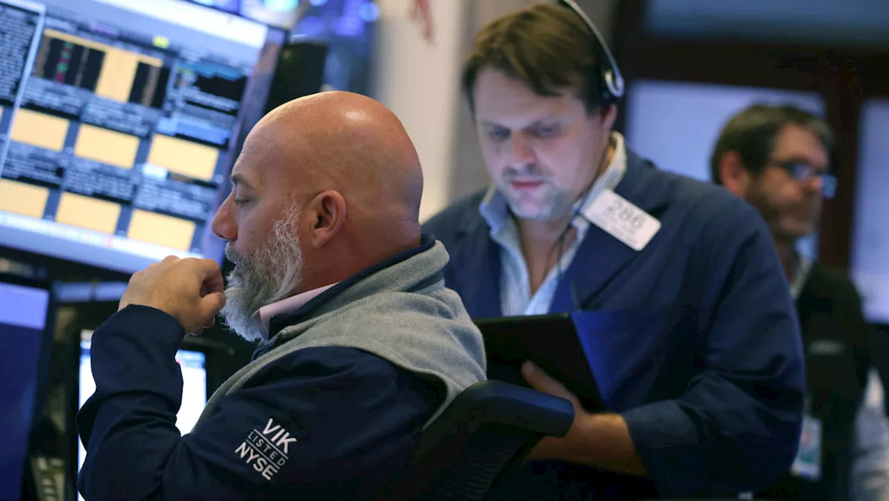 Dow fall nearly 400 points, stocks tumble to start week lower