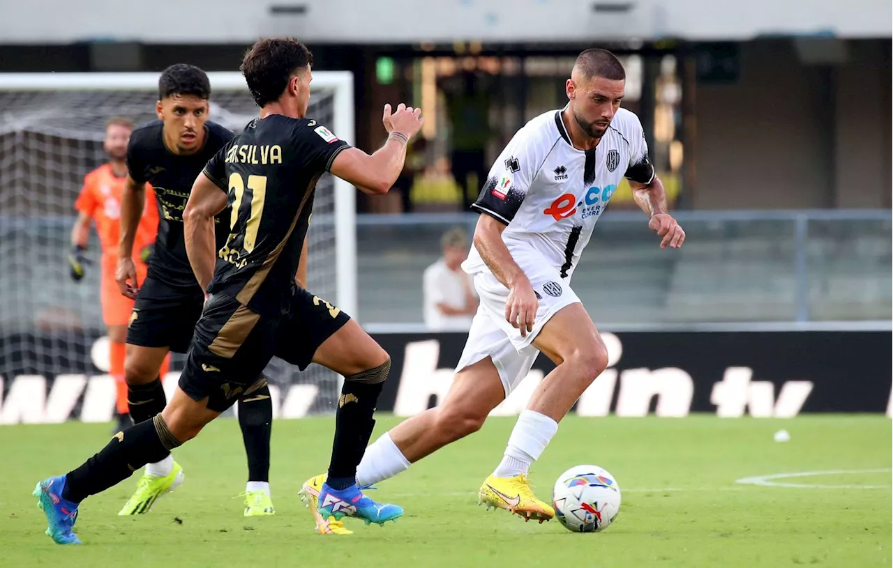 Football : Un joueur italien suspendu 10 matchs pour avoir comparé un adversaire à « Jackie Chan »