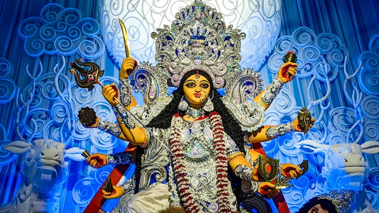 Shardiya Navratri 2024: शारदीय नवरात्रि में करें इन शुभ चीजों का चमत्कारी उपाय, हो जाएंगे मालामाल