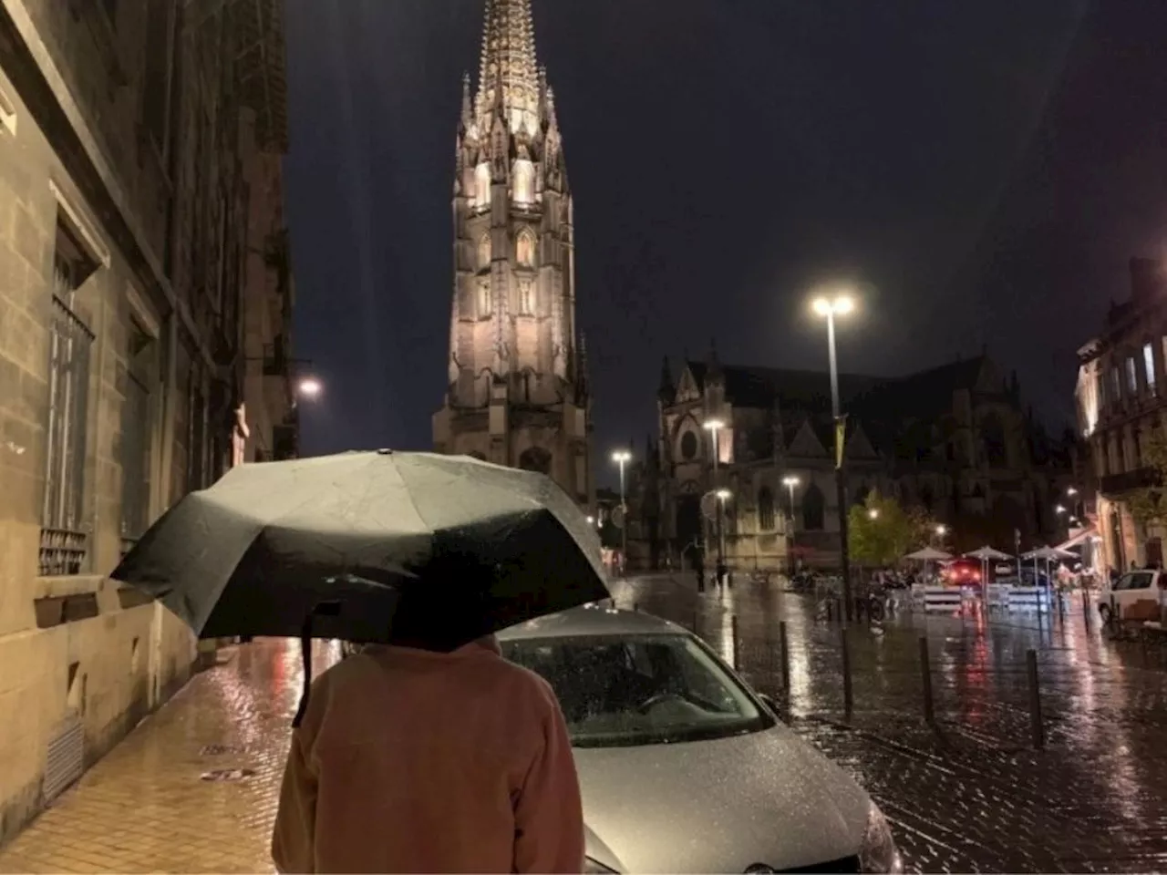 La tempête Kirk arrive jusqu'à Bordeaux : la Gironde en alerte orange pour vents violents