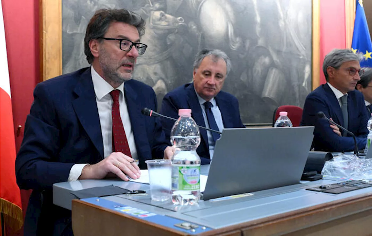 Giorgetti: 'Rendite del catasto più alte per chi ha usato i bonus edilizi'