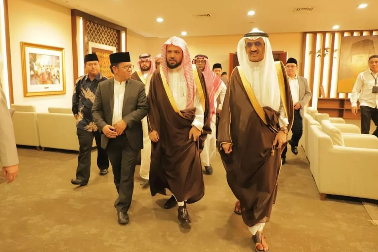 Jadwal Imam Besar Nabawi, bertemu Presiden hingga Imam Shalat Jumat