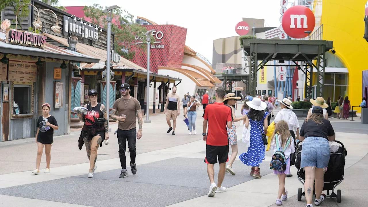 Disney World, Universal Orlando and SeaWorld will all close ahead of Milton