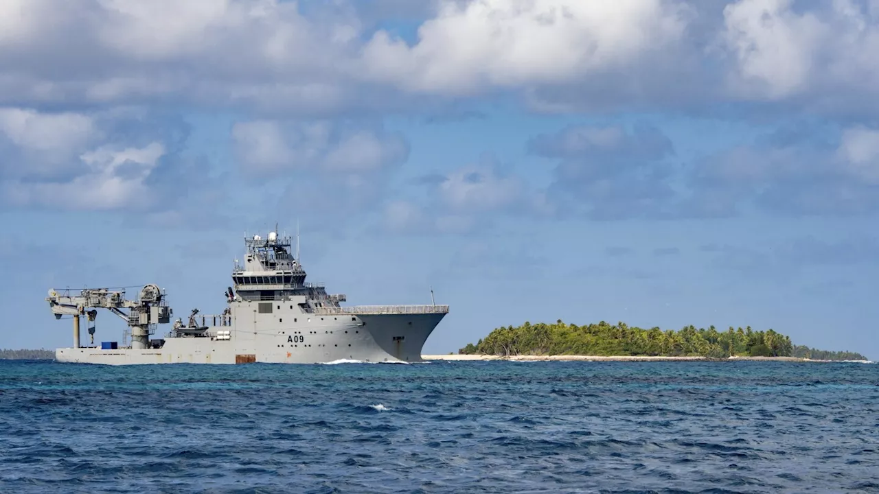 No evidence of major fuel spill on Samoan reef where New Zealand navy ship sank