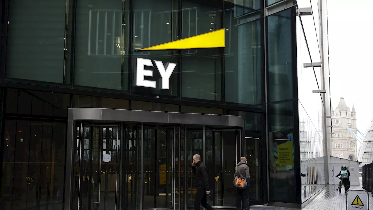 En difficultés financières, EY va retenir une partie des salaires de ses associés aux États-Unis