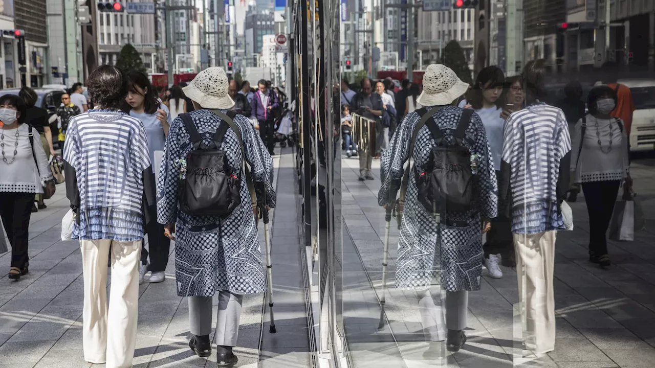 Japan real wages down again after summer bonus bump, spending falls