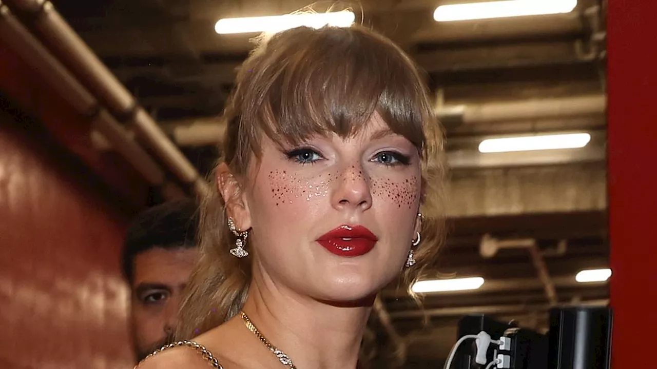 Taylor Swift fans mock 'ridiculous' break-up contract as she supports Travis Kelce past rumored...