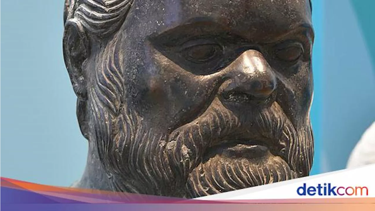 10 Quote dari Socrates, Filsuf Terkenal yang Dianggap 'Aneh'