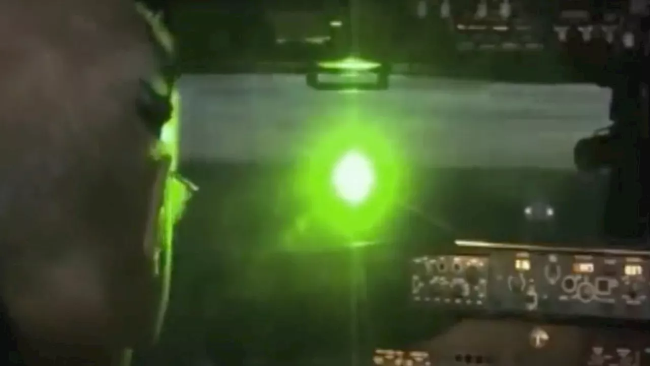 Passagierflugzeug mit Laser geblendet: 50-Jähriger festgenommen