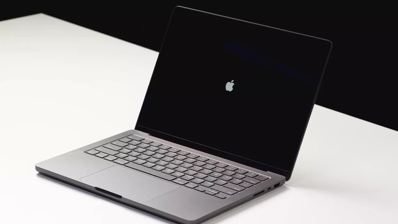 Unreleased M4 MacBook Pro benchmarked by Russian YouTubers