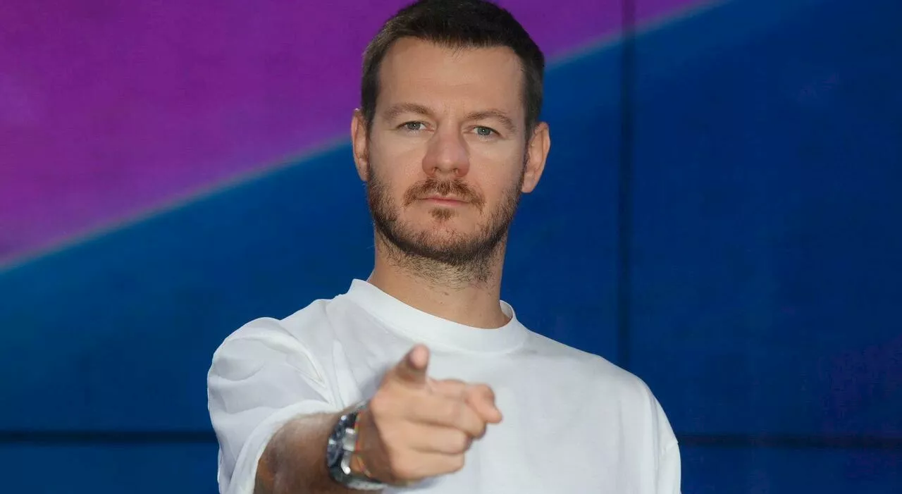 Sanremo 2025, Alessandro Cattelan condurrà Dopofestival e sezione Giovani. L'annuncio di Carlo Conti