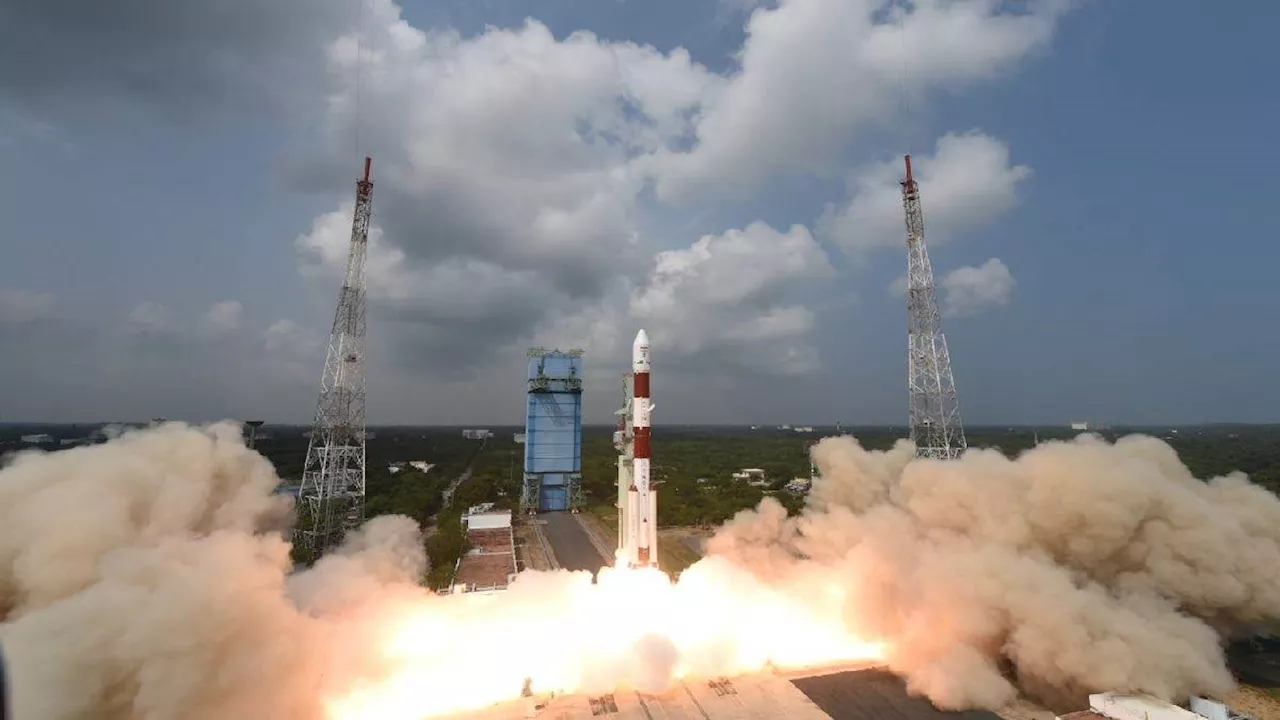 पृथ्वी के वायुमंडल पर लौटा ISRO के PSLV-37 रॉकेट का ऊपरी हिस्सा, रिकॉर्ड 104 सैटेलाइट किए गए थे लांच