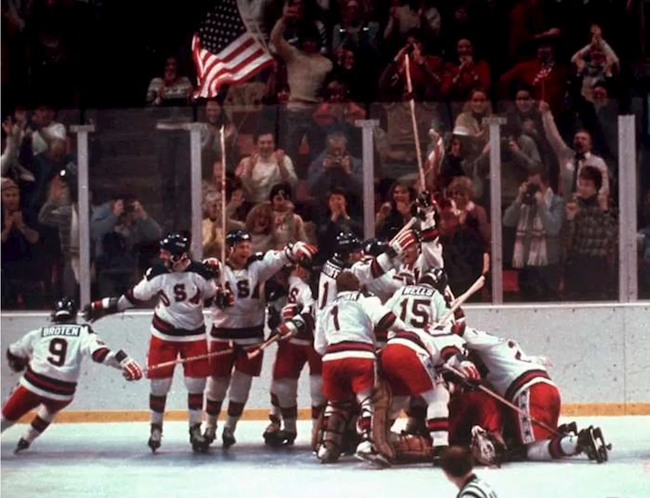 Bill introduced to award 1980 'Miracle On Ice' US hockey team with Congressional Gold Medals