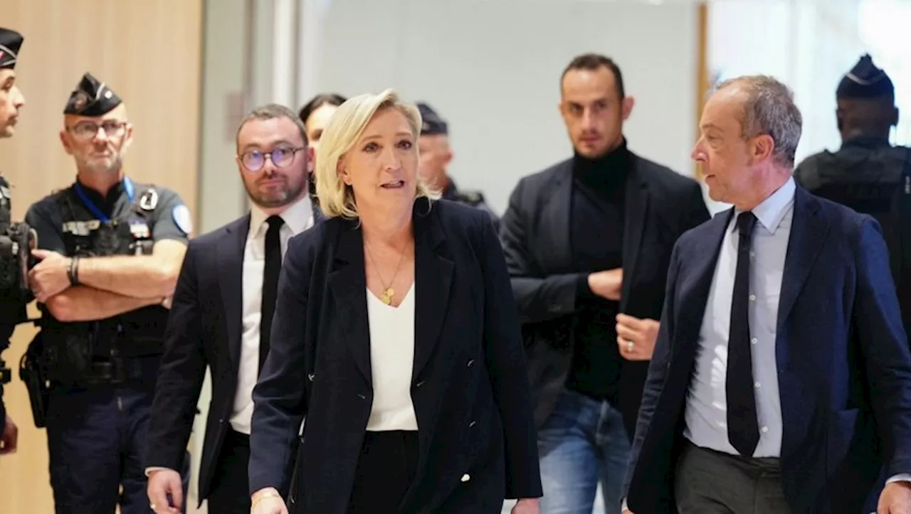 Peut-on être garde du corps de Jean-Marie Le Pen et assistant parlementaire d’un député européen en même temps ?