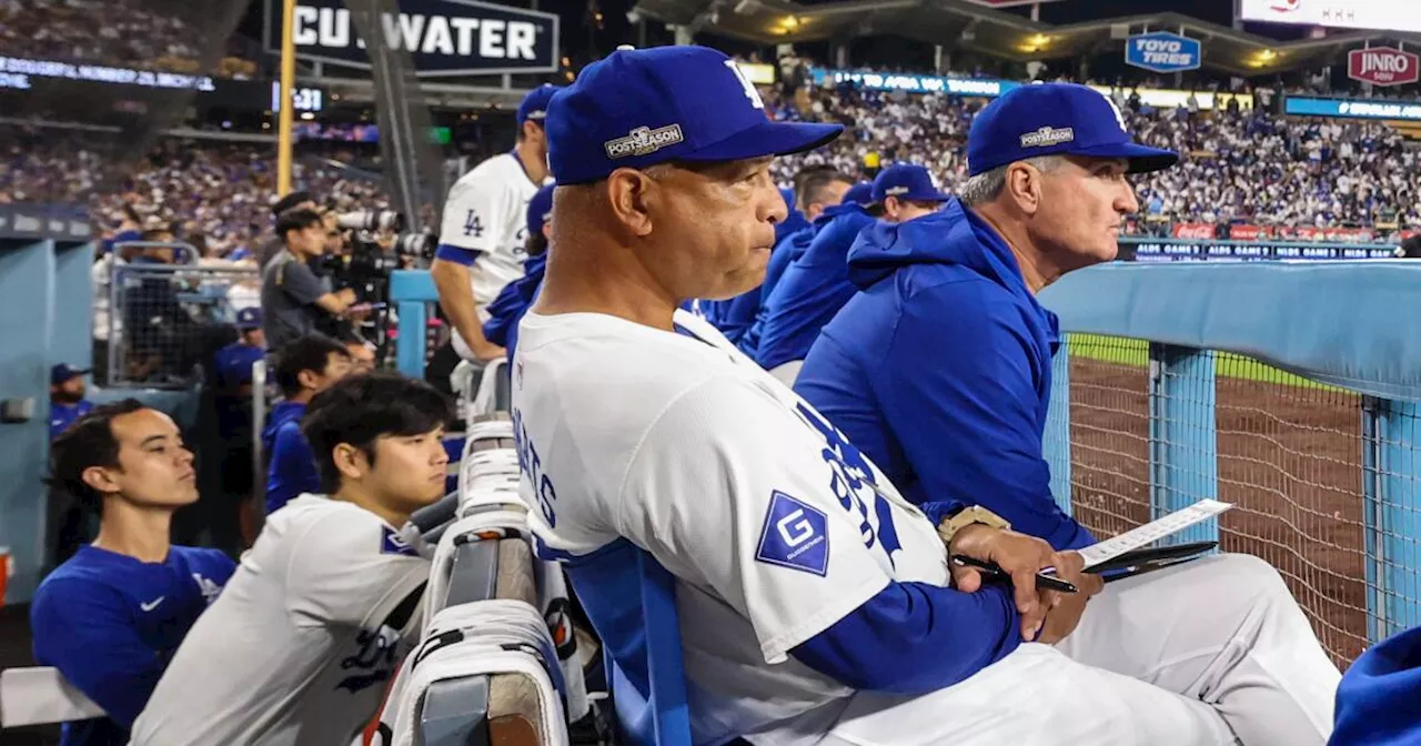 'Unsettling': Dodgers manager Dave Roberts questions Manny Machado's throw