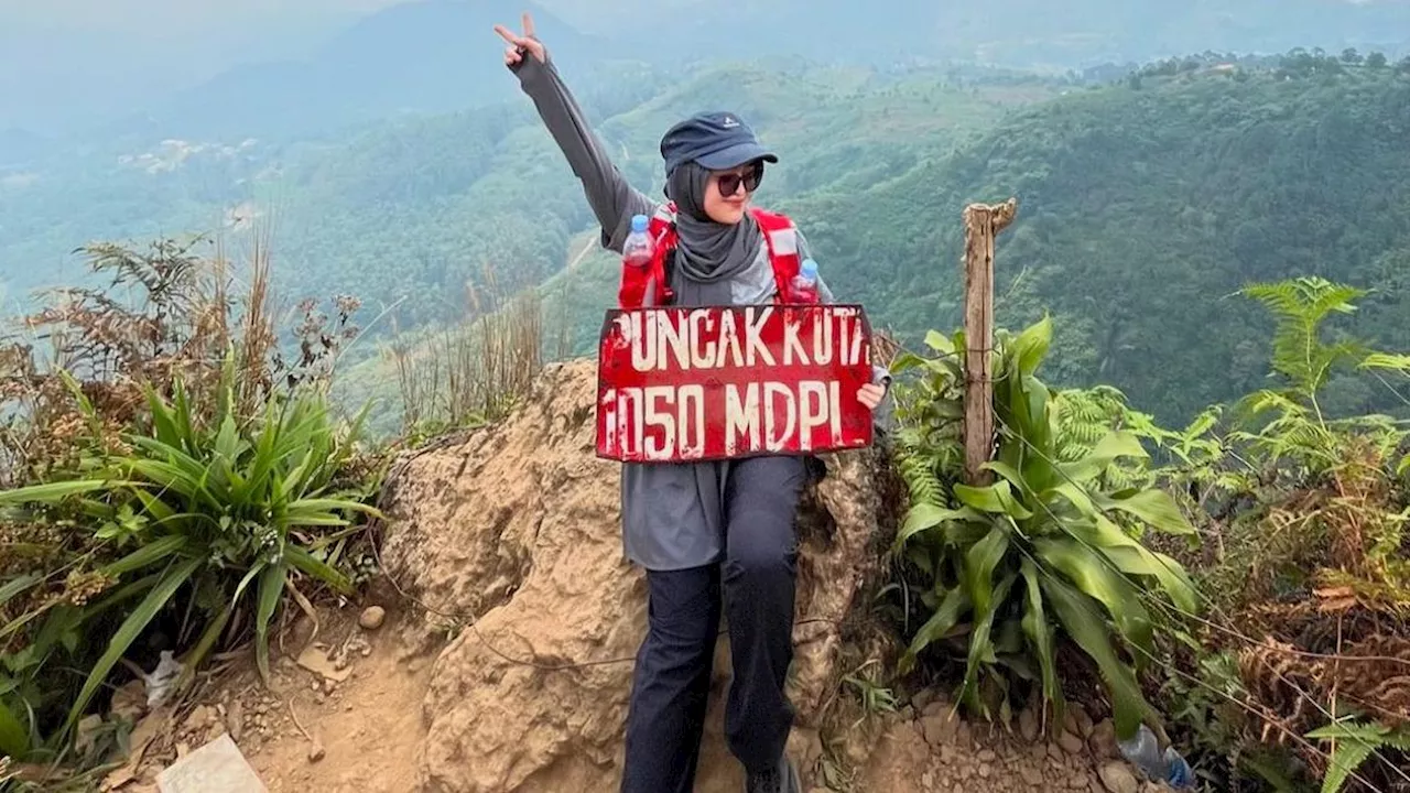 6 Fakta Menarik Gunung Kuta, Objek Wisata Favorit Trekking di Sentul Bogor