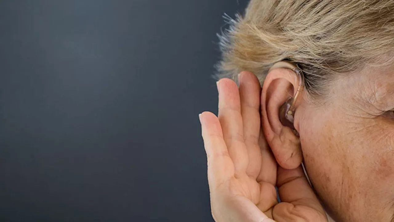 Hearing Loss Tied to Cognitive Decline, Even With Hearing Aid Use